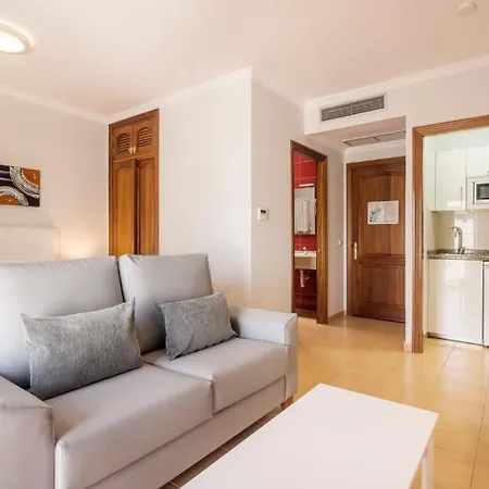 Ilunion Costa Sal Lanzarote מלון דירות 4*