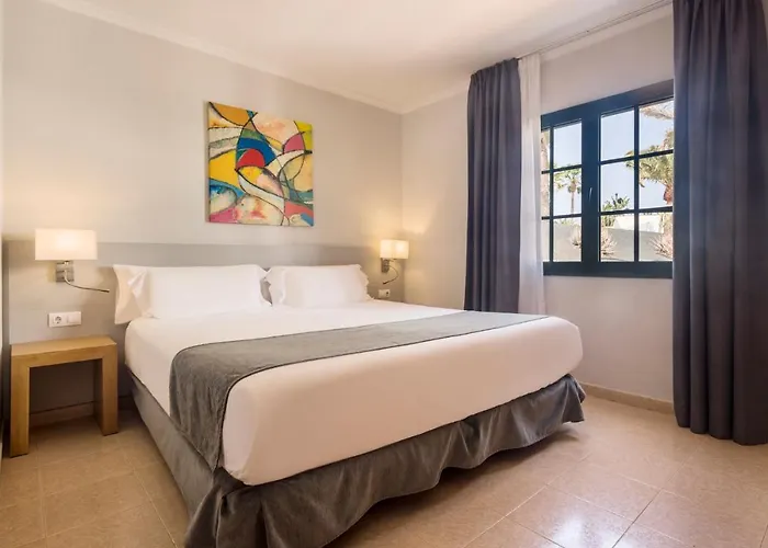 Ilunion Costa Sal Lanzarote Aparthotel 4*